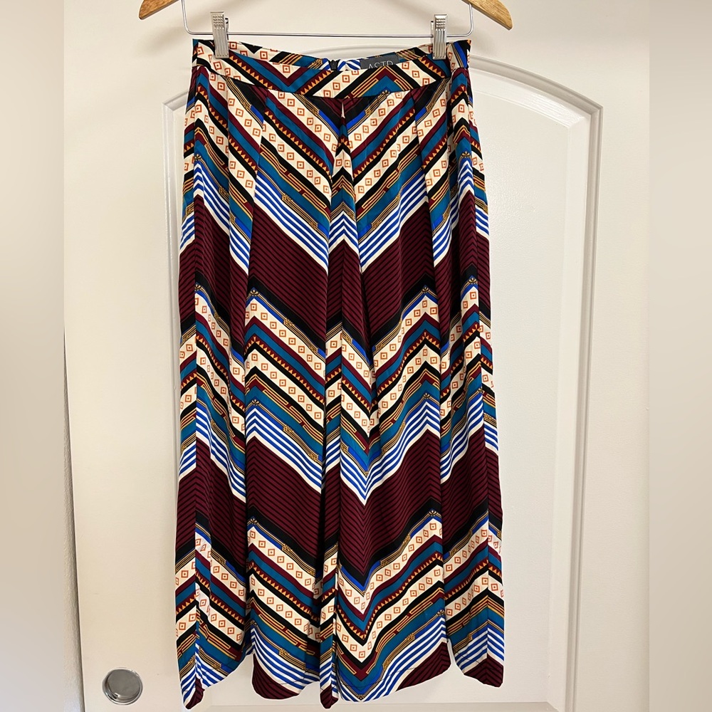 ASTR Aztec Print Wide Leg Culotte Pant in Wine Multi